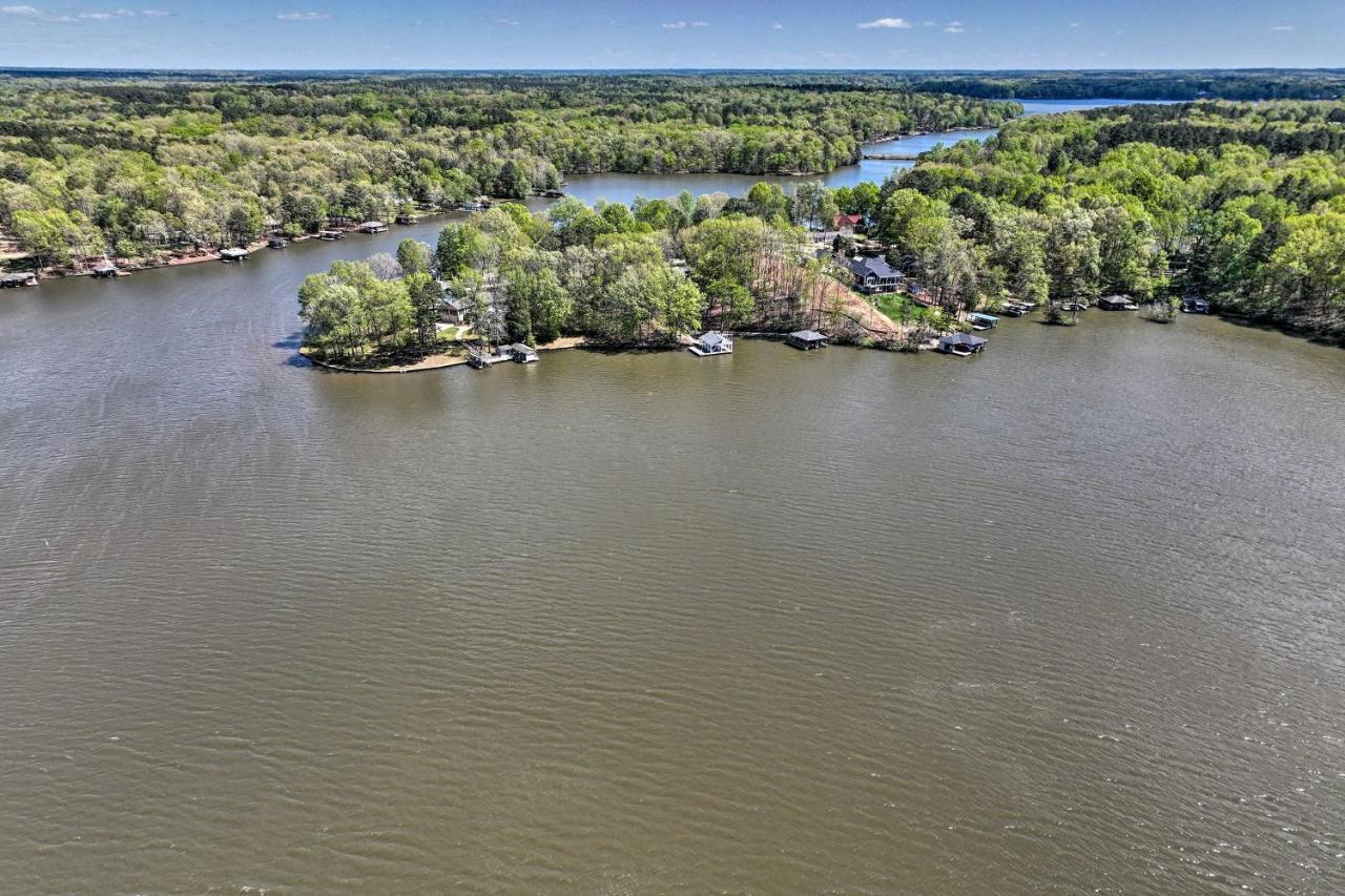 Waterfront Cottage With Boat Dock And 3 Decks! Bracey Εξωτερικό φωτογραφία